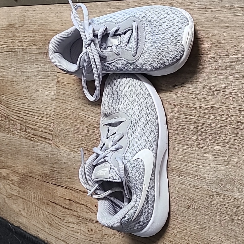 Nike Boys gray shoes